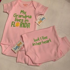 Sara Kety☀️Onesie🏝. NWT. Size 12-18 months.
